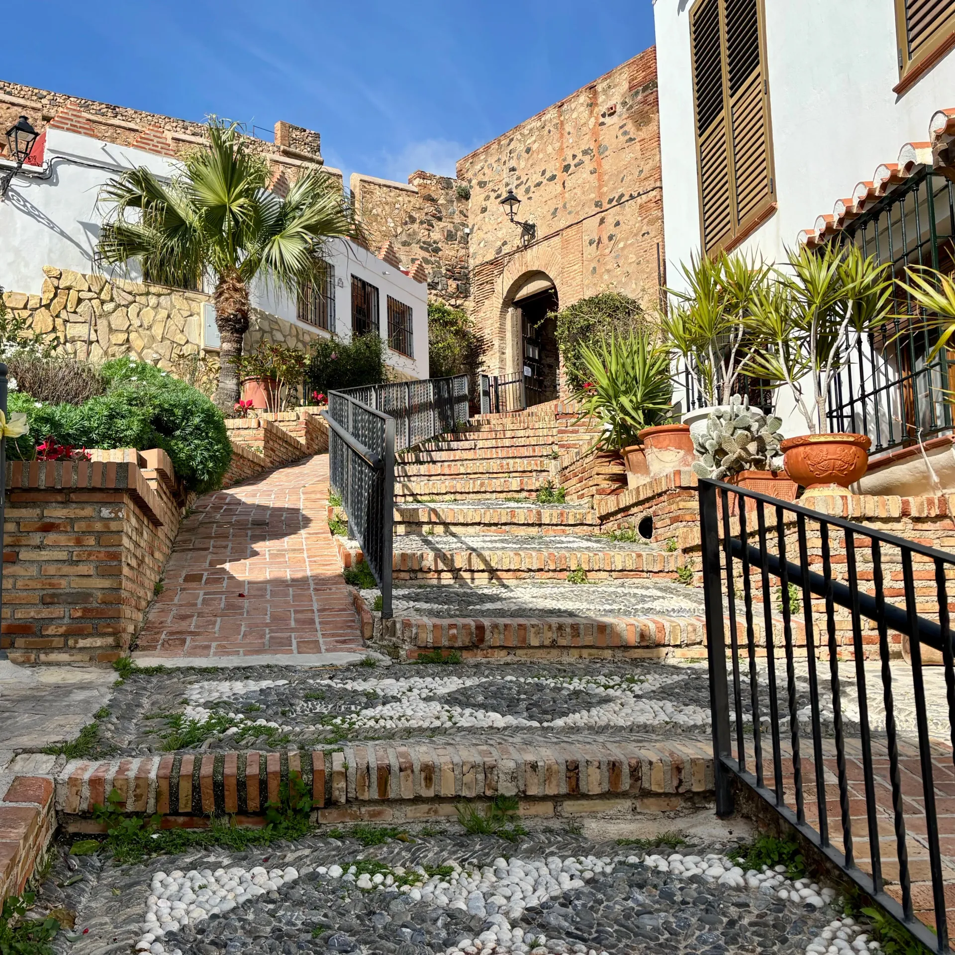 Entrance to Salebraña's Castle