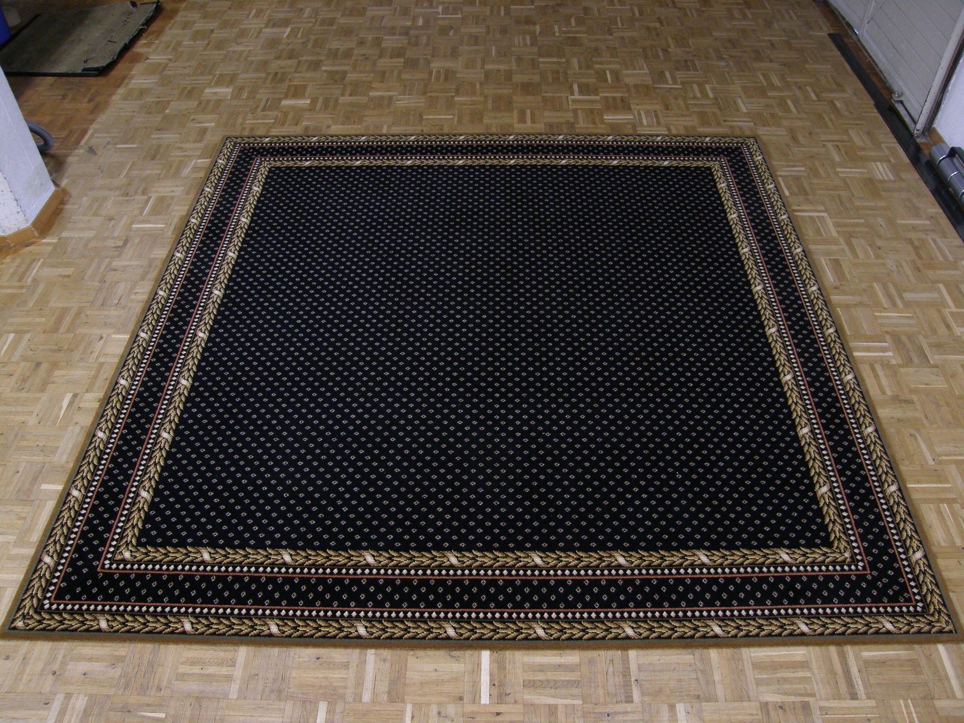 Teppichkonfektion mit Bordüre- Veratex AG