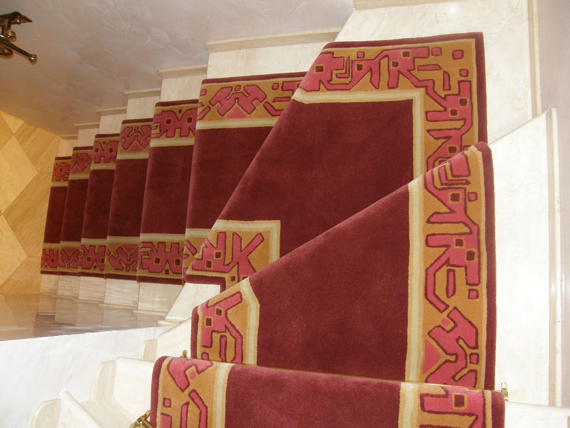 Treppenläufer auf Mass konfektioniert - Veratex AG