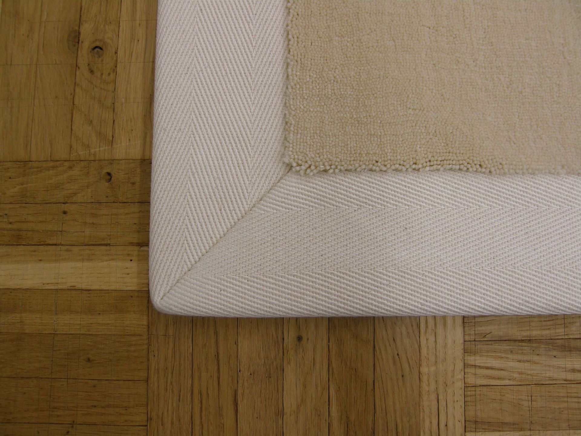 Einfassung verdeckte naht - Veratex AG