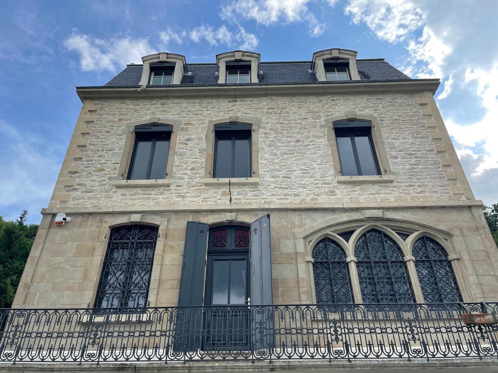 Rénovation des menuiseries extérieures à Maubec (38300)