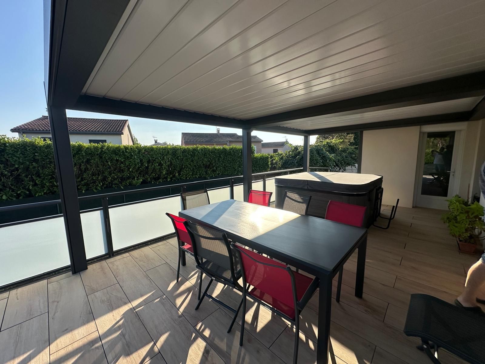 Double pergola bioclimatique