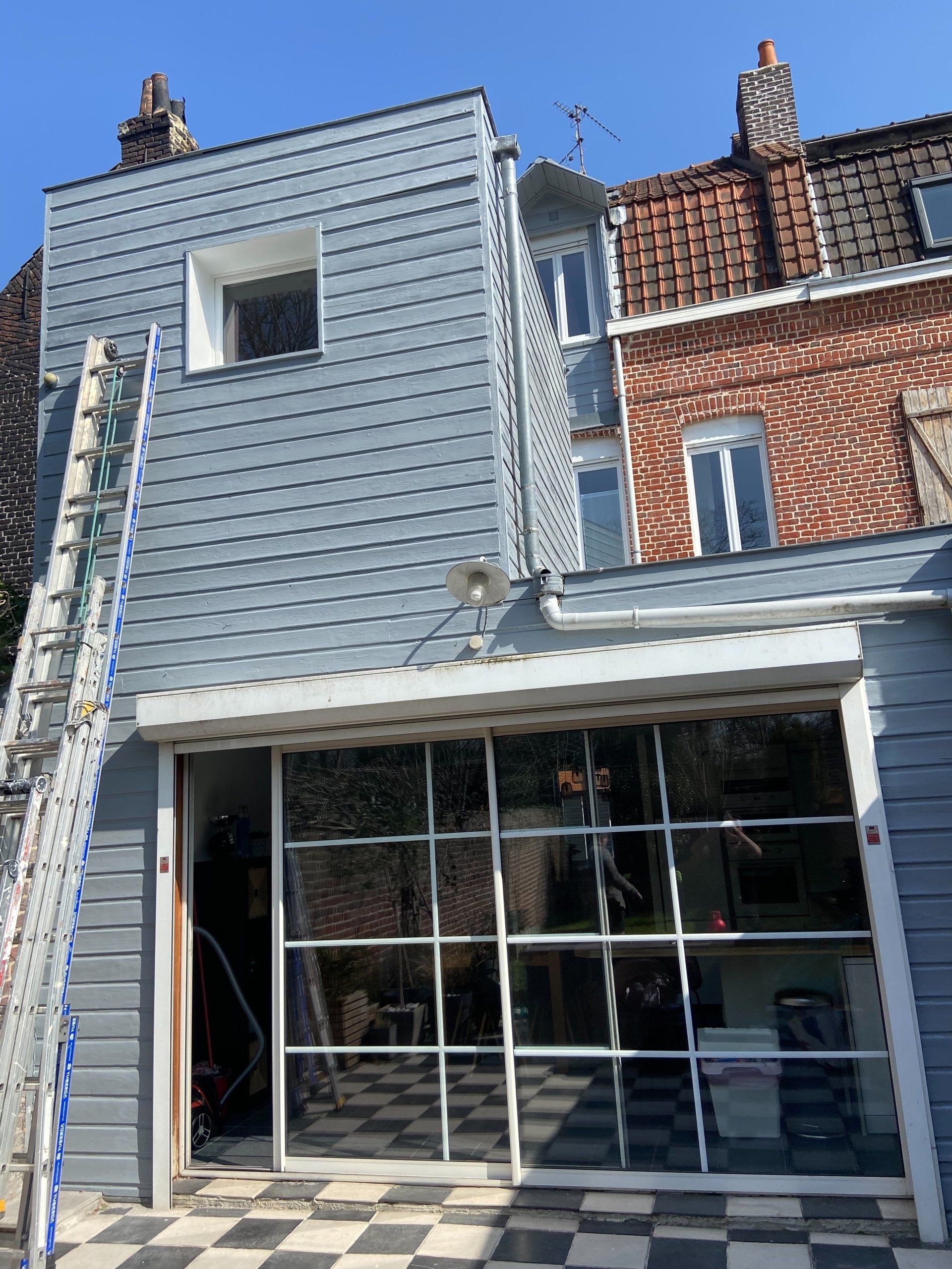 peinture sur façade bois