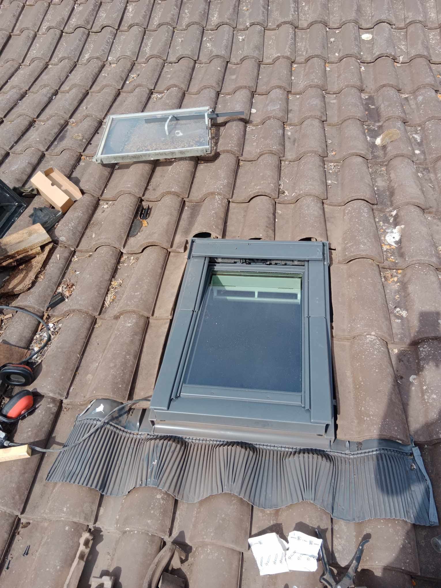Fenêtre de toit grise