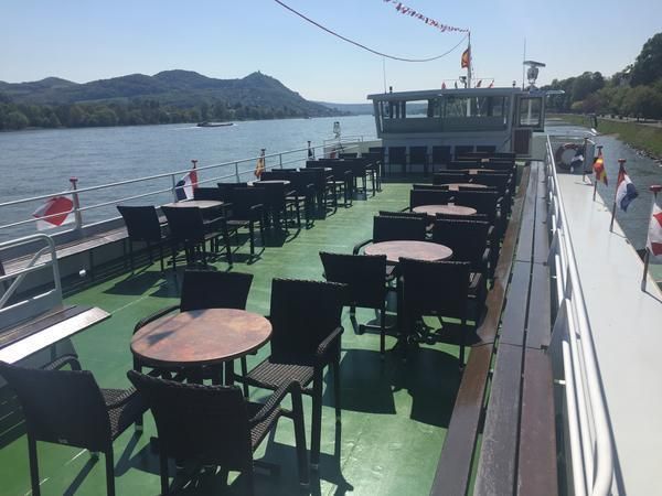 MS Petersberg bei Tag Deck