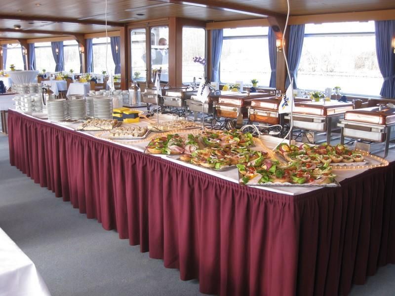 MS Petersberg Buffet