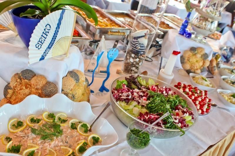 MS Petersberg Buffet