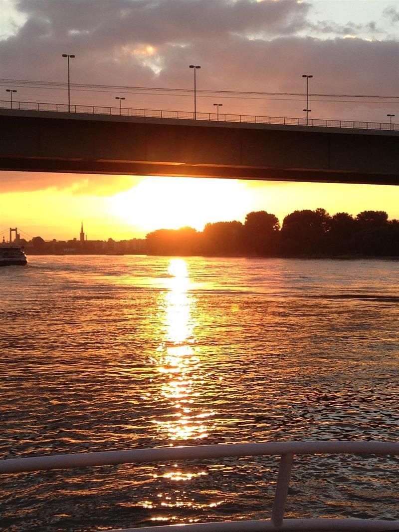 MS Petersberg Aussicht Sonnenuntergang