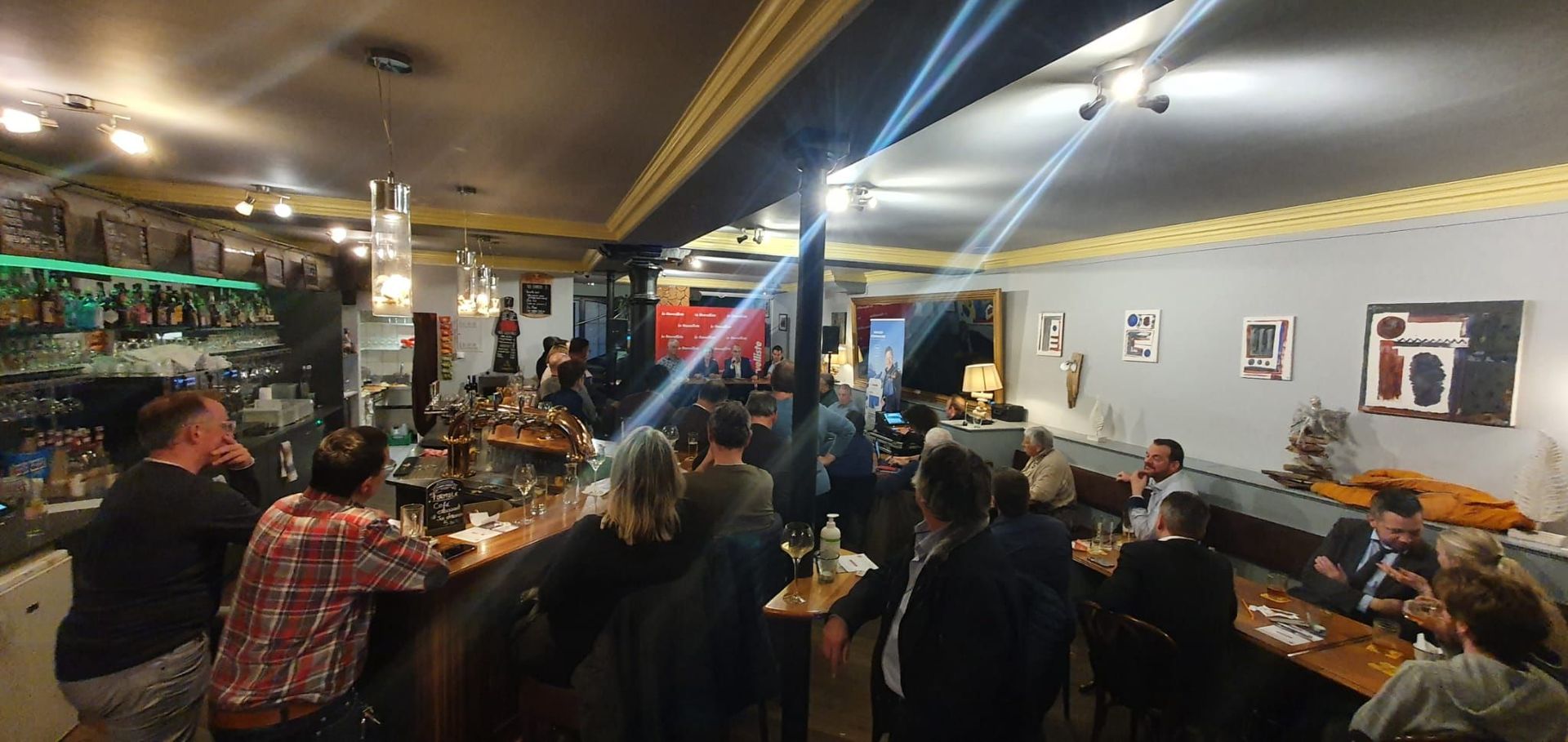 Café de la Paix - Monthey - Bar à cocktail - bar à vin - petite restauration - Concert