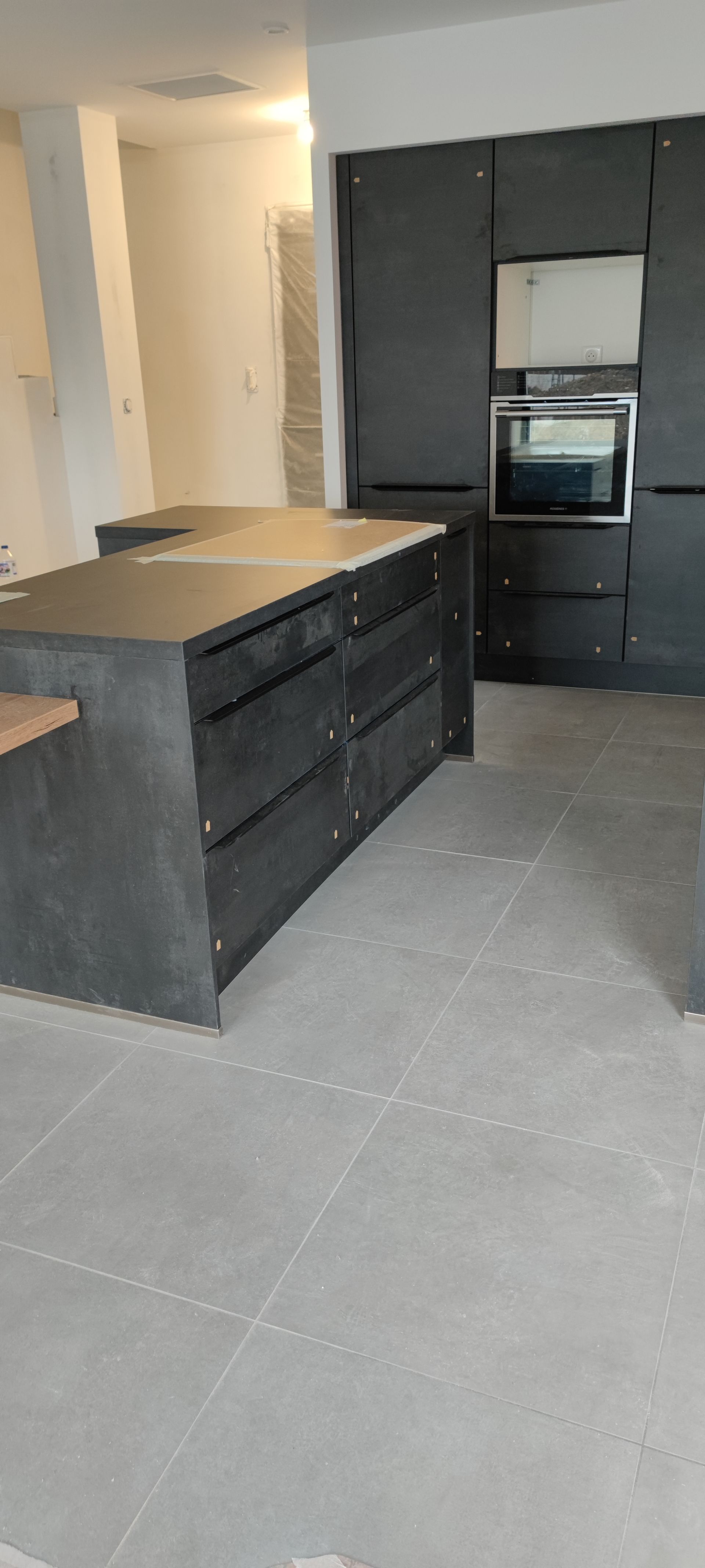 Cuisine avec four encastré