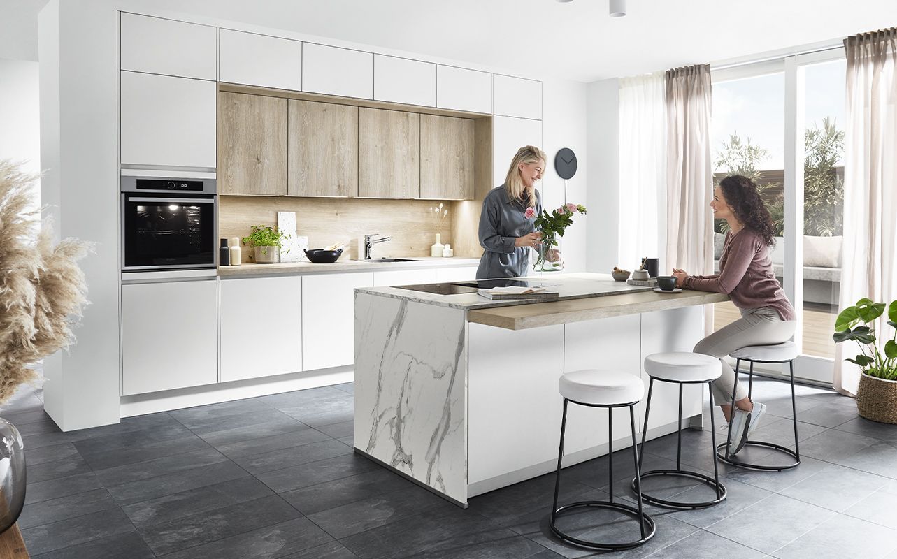 REVENTO / SAVONA
744 Laque laminate, décor chêne Montréal / 488 Laqué, blanc mat premium