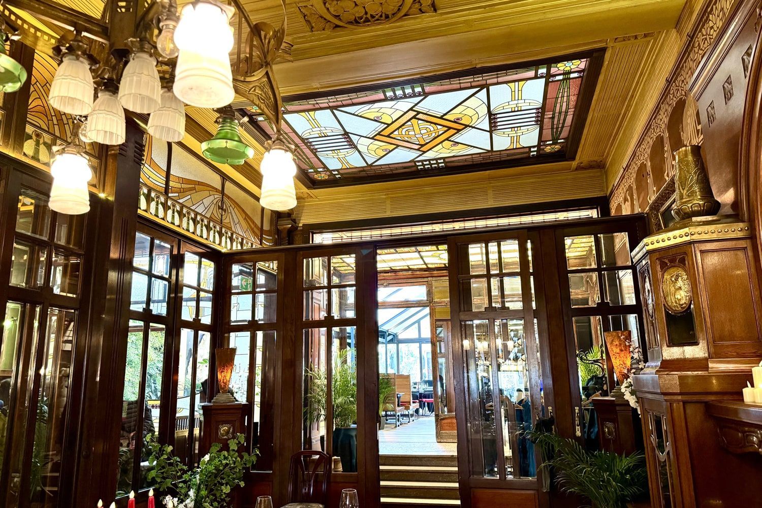 Ultieme Hallucinatie, Rue Royale, Art Nouveau, Brussels