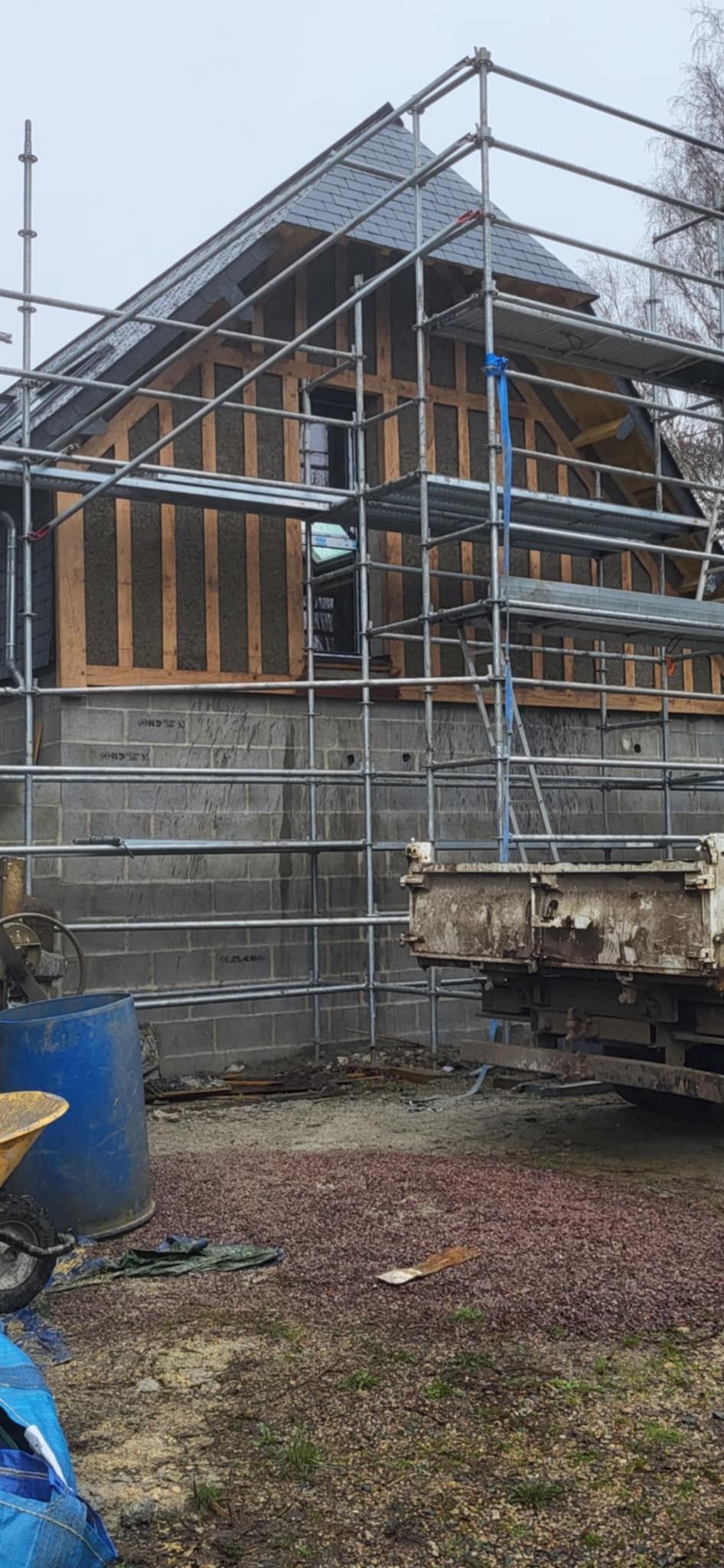 Construction des façades d'une maison