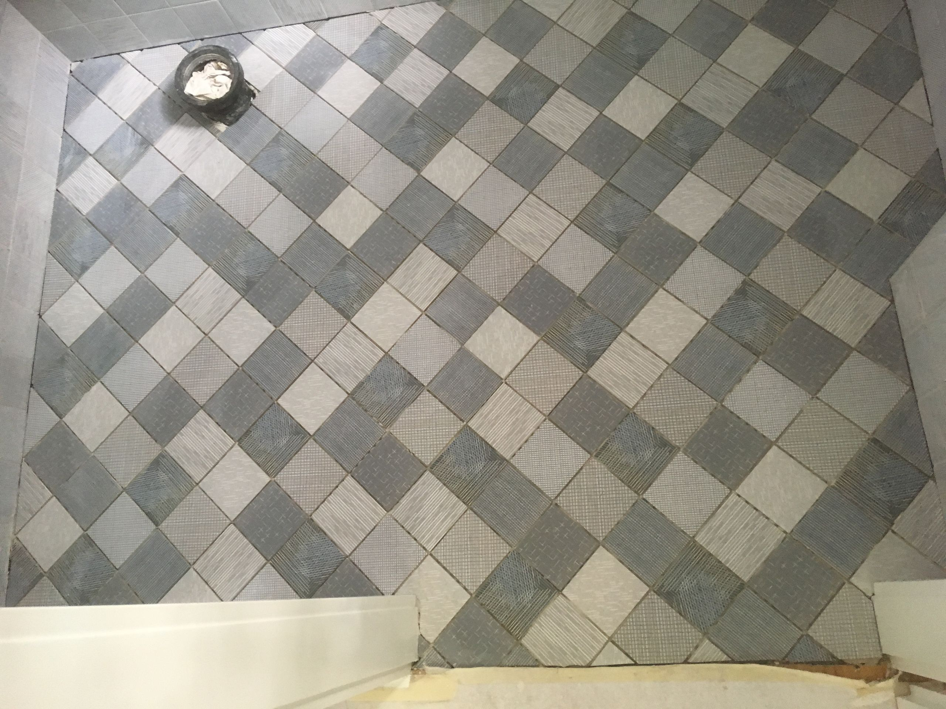 Carrelage salle de bains - Carrelage artisanal Bernard Pittet Sàrl - Echallens