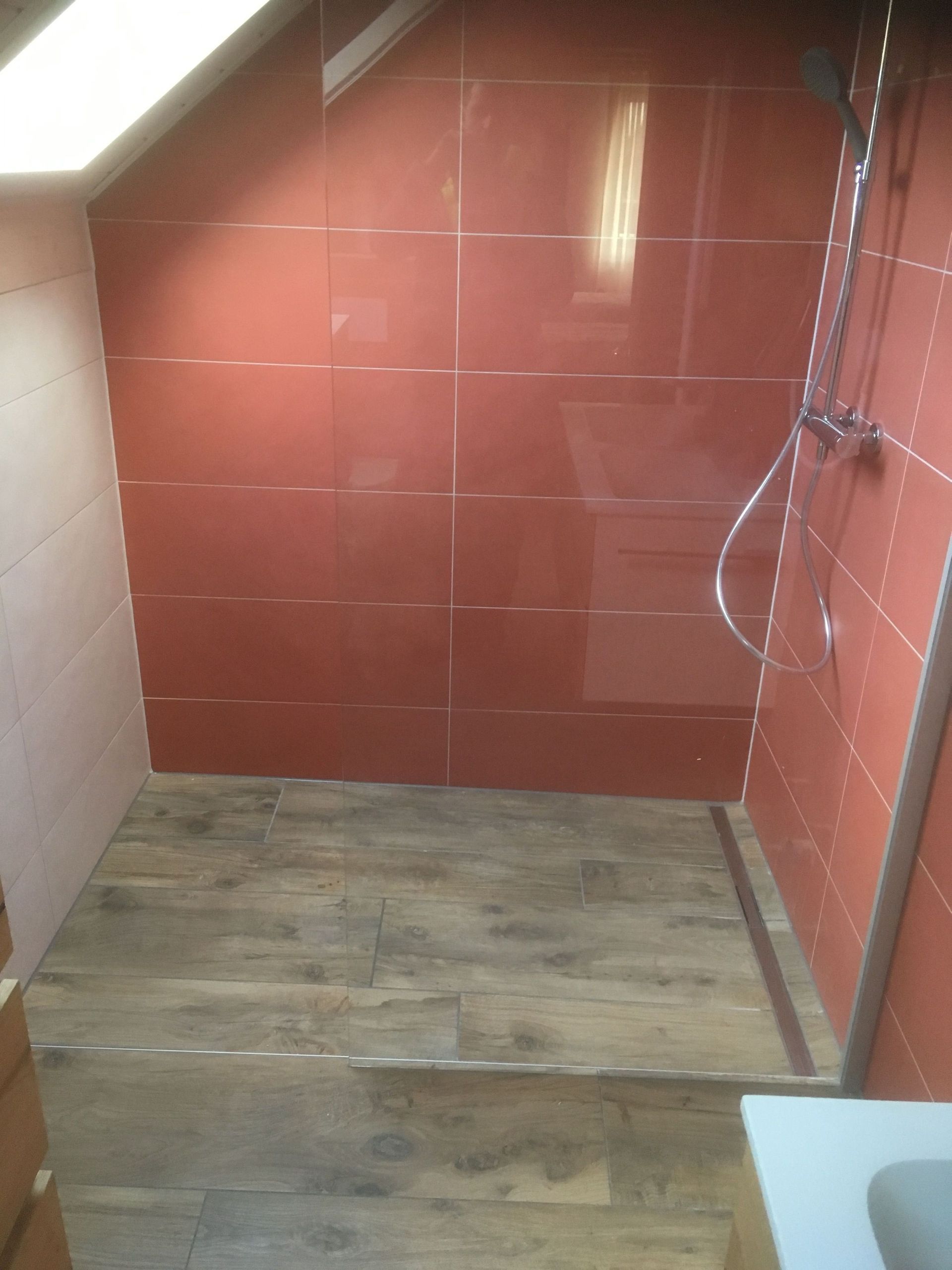 Pose carrelage salle de bains - Carrelage artisanal Bernard Pittet Sàrl - Echallens