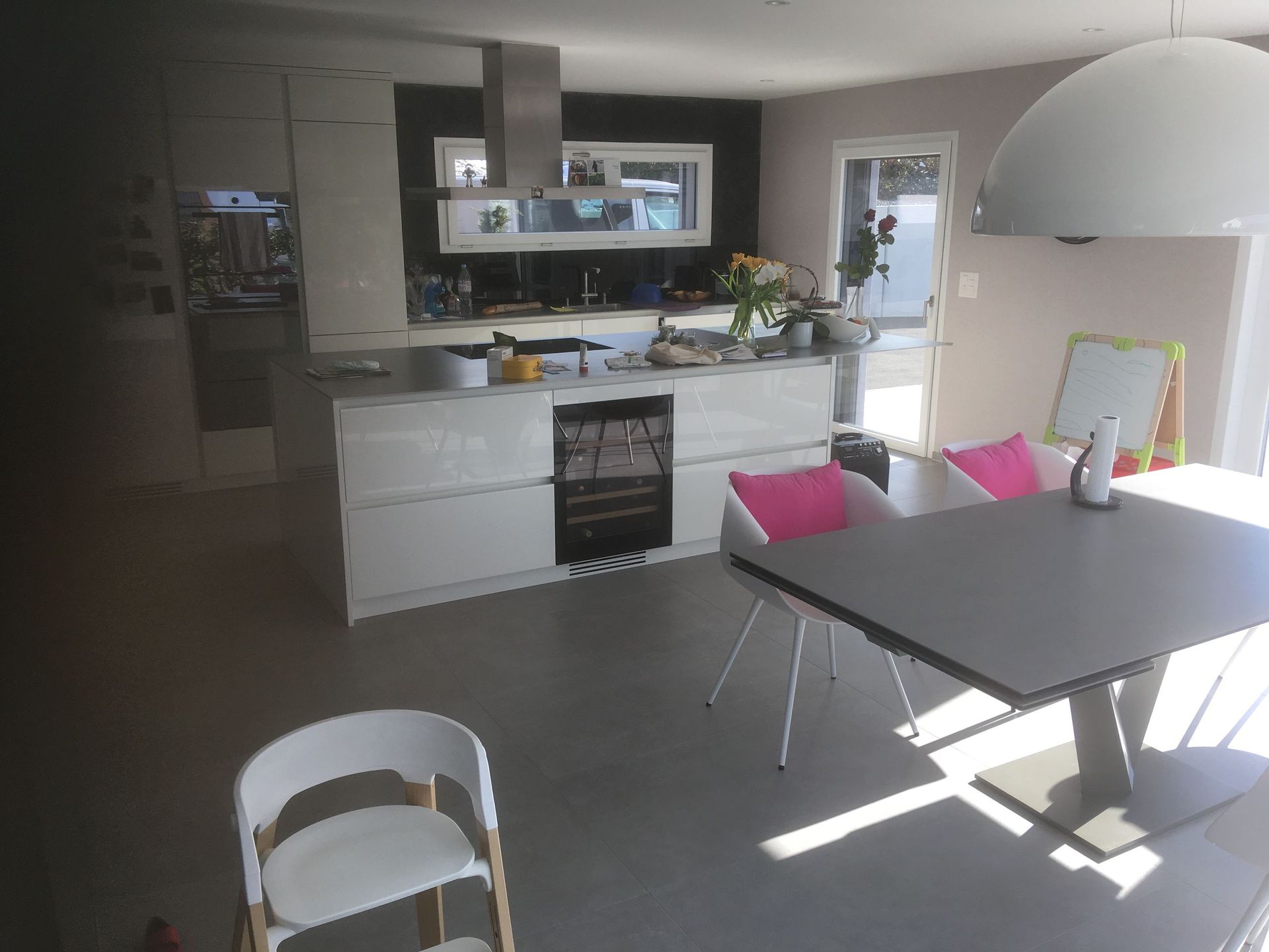 Pose carrelage cuisine - Carrelage artisanal Bernard Pittet Sàrl - Echallens