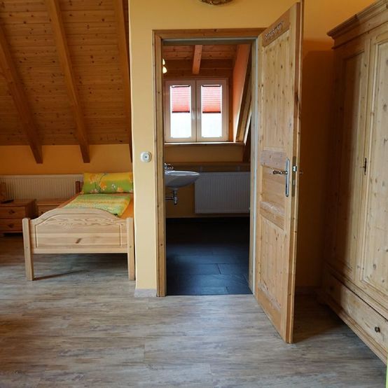 3-Bett-Zimmer in der Pension Jagdschlössl
