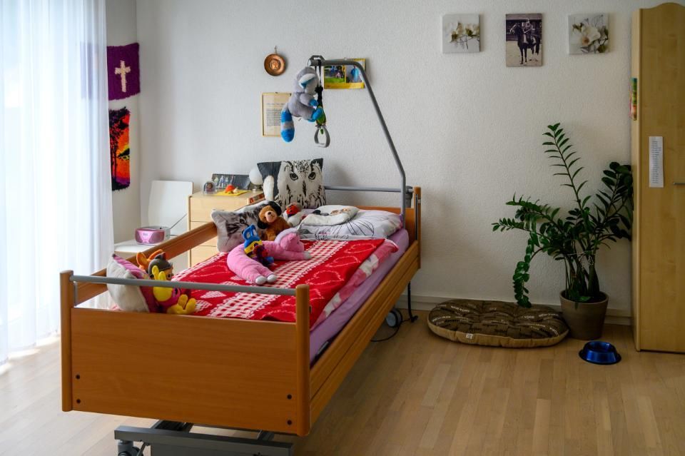 Pflegebett in der Pflegewohngruppe Römerstein