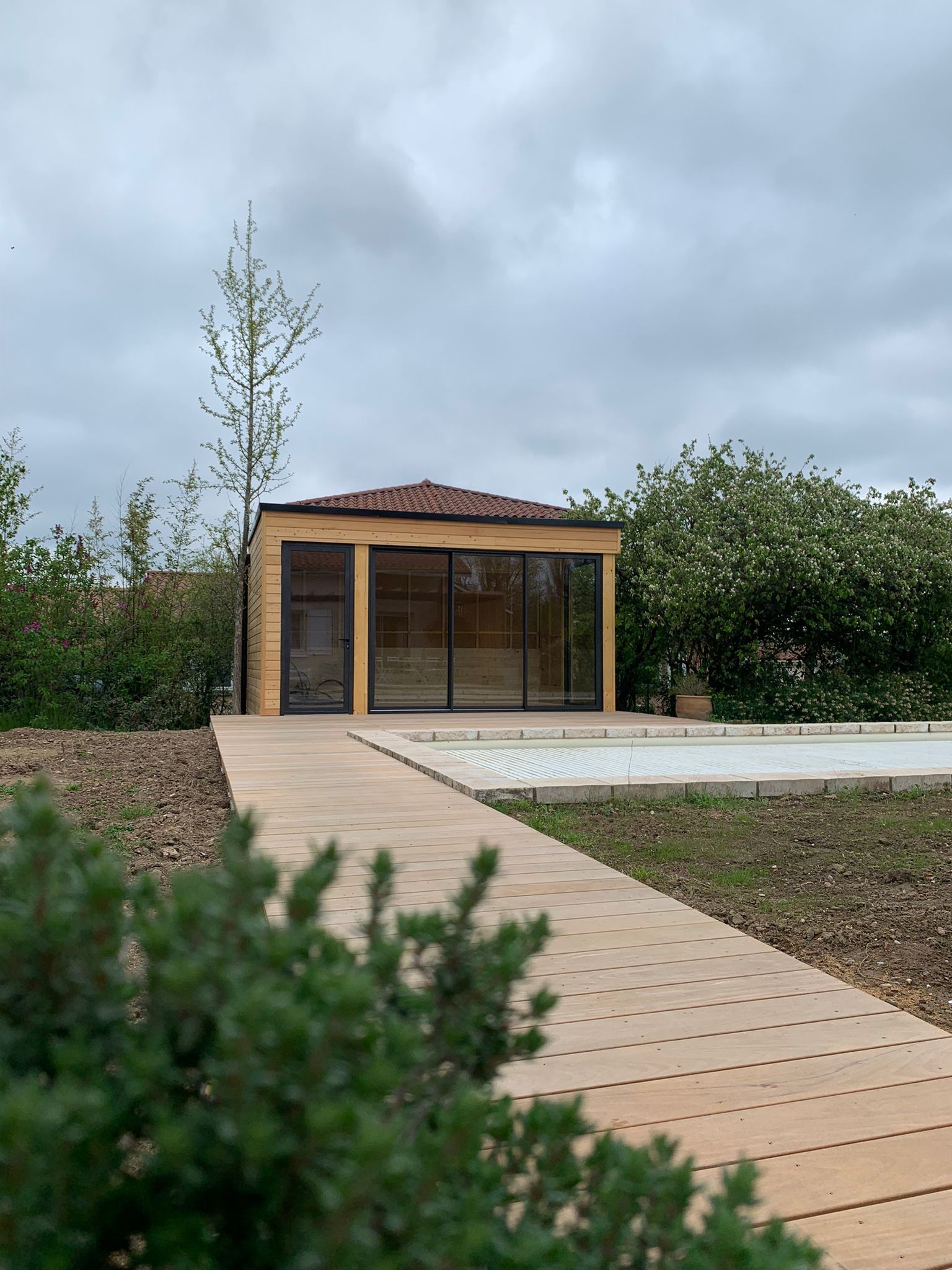 Pose de fenêtre coulissantes sur structure bois