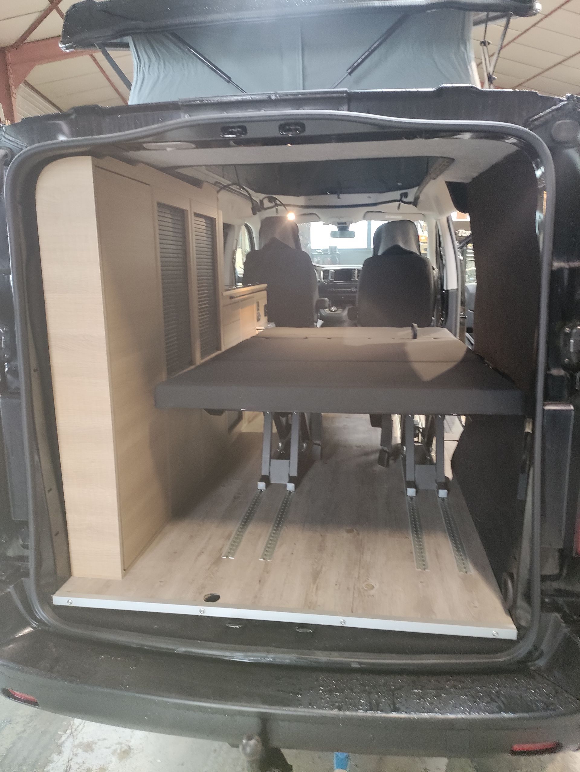 Couchette dans un fourgon aménagé