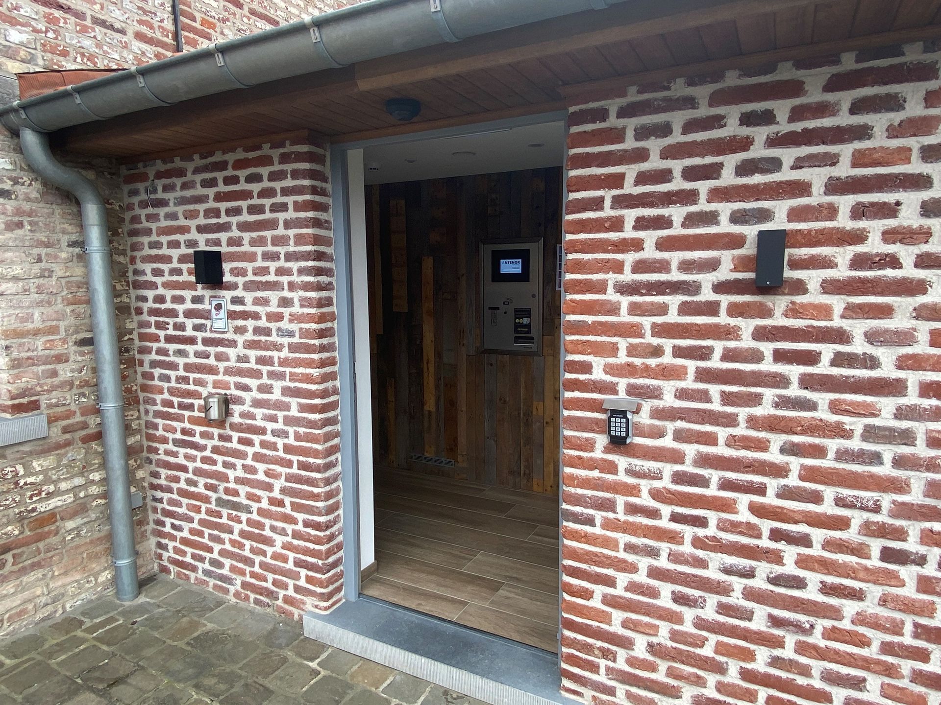 rooms-zellik roomszellik rendez-vous hotel daghotel love hotel