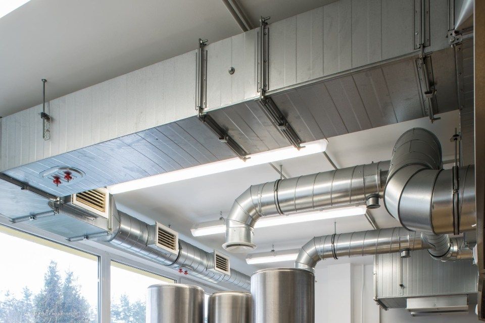 Von Bischoff-LS Luft- und Klimatechnik GmbH installierte Lüftungsrohre