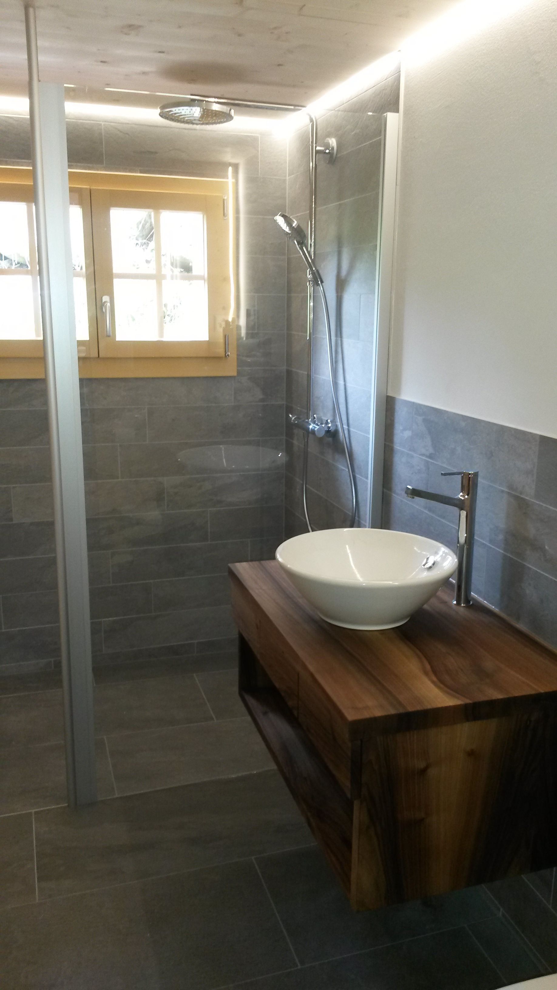 sanitär badezimmer - schild wärmetechnik - brienzwiler