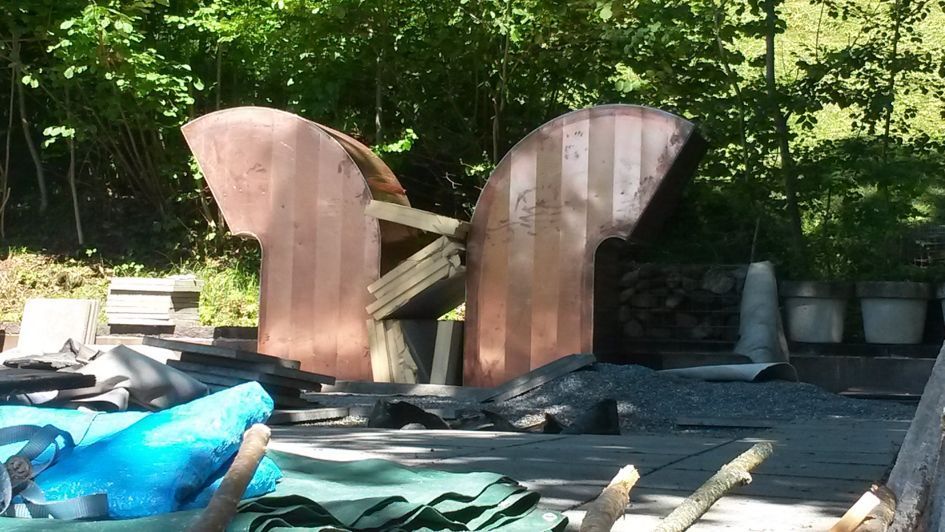 wärmepumpe aussen - schild wärmetechnik - brienzwiler