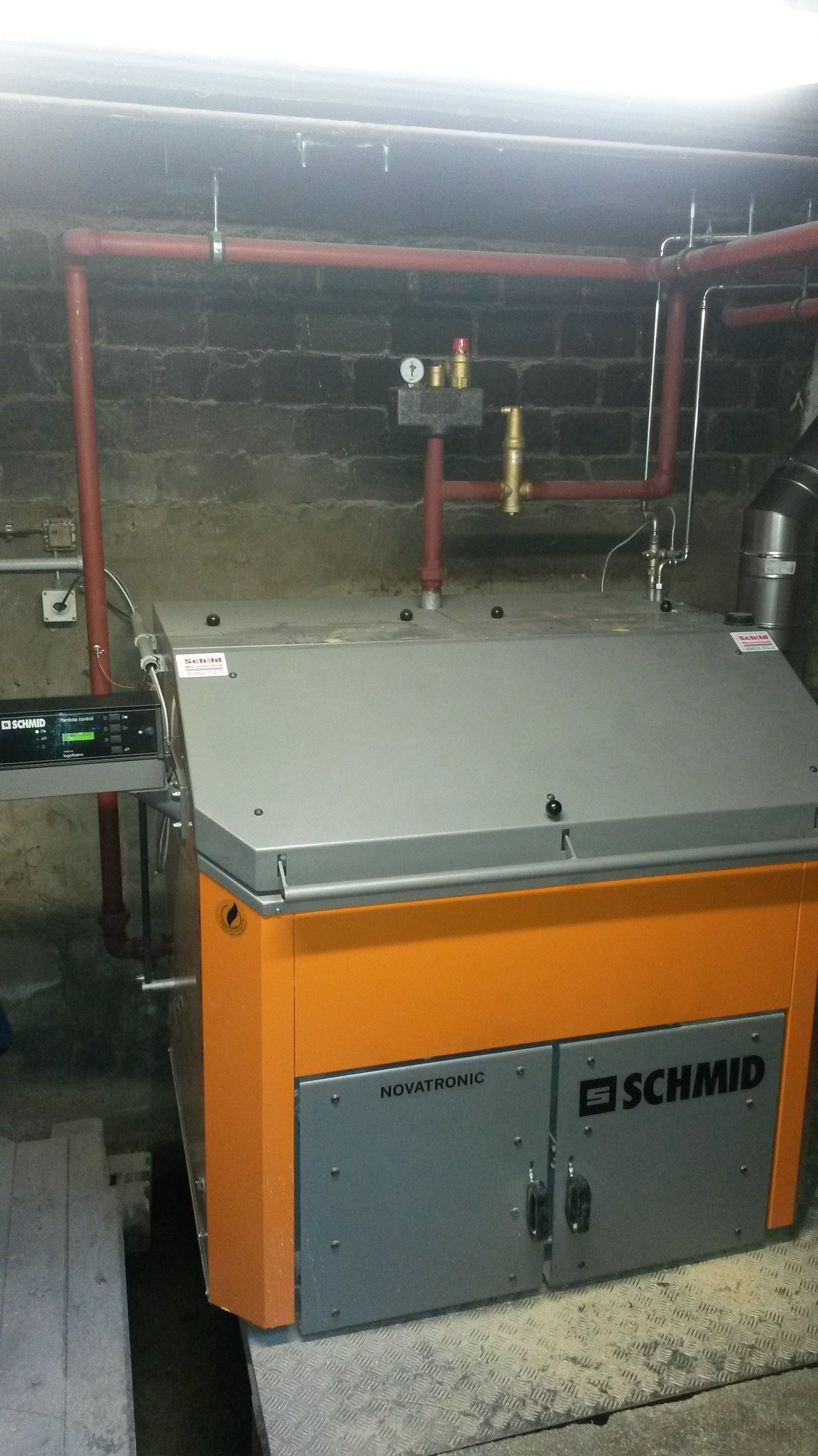 heizkessel - schild wärmetechnik - brienzwiler