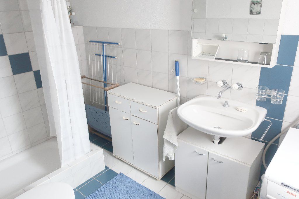 Dusche/WC im OG mit Waschmaschine