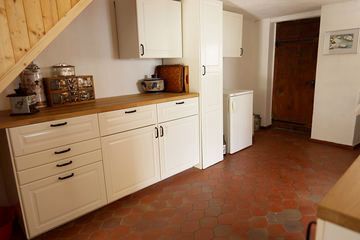 Küche neben Esszimmer