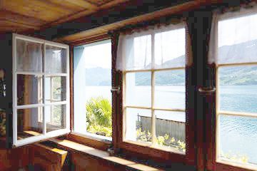 Esszimmer (Stübli) mit Blick auf Walensee