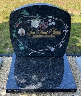 Des cinéraires pour les cendres 