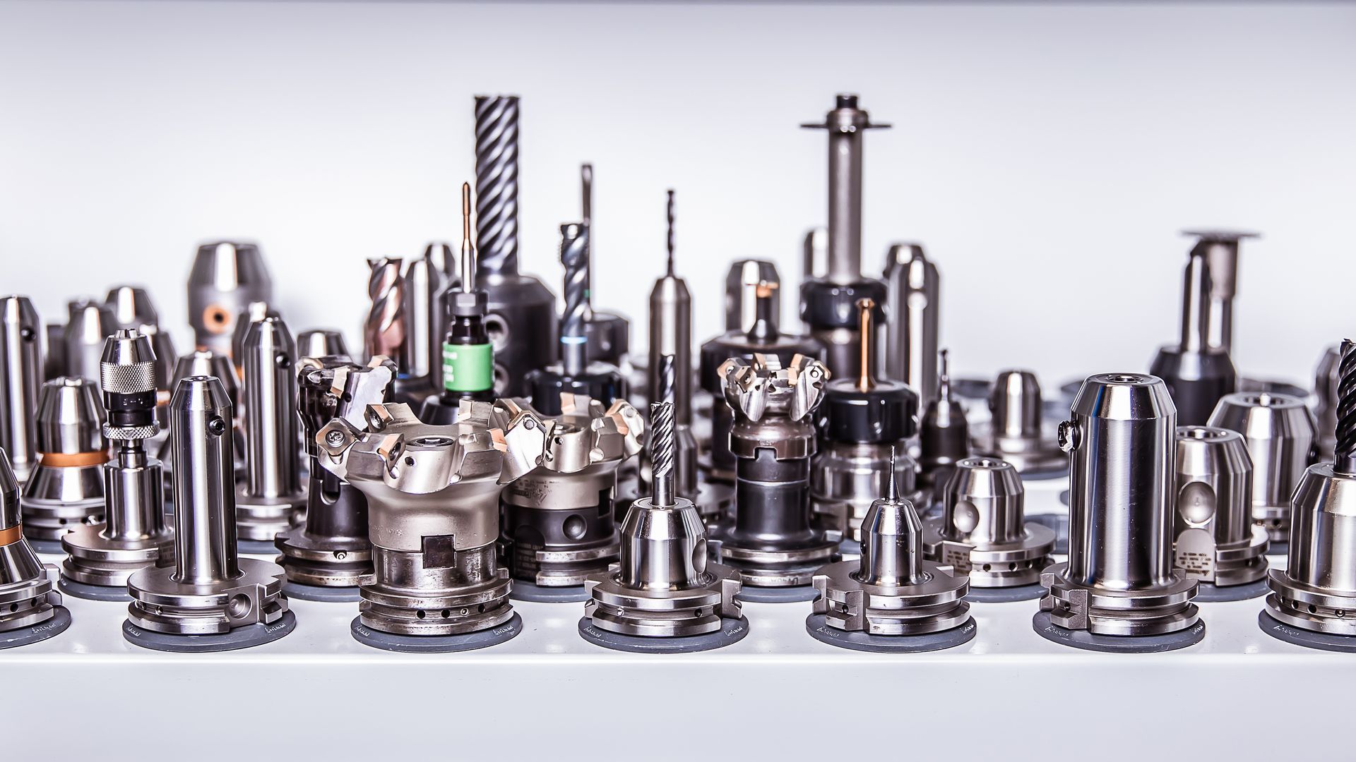 CNC-Fräsen, Fräsbearbeitung, Fräsen, Fräswerkzeuge, Fräser, Hartmetall, Bohrer, Werkzeugaufnahmen
