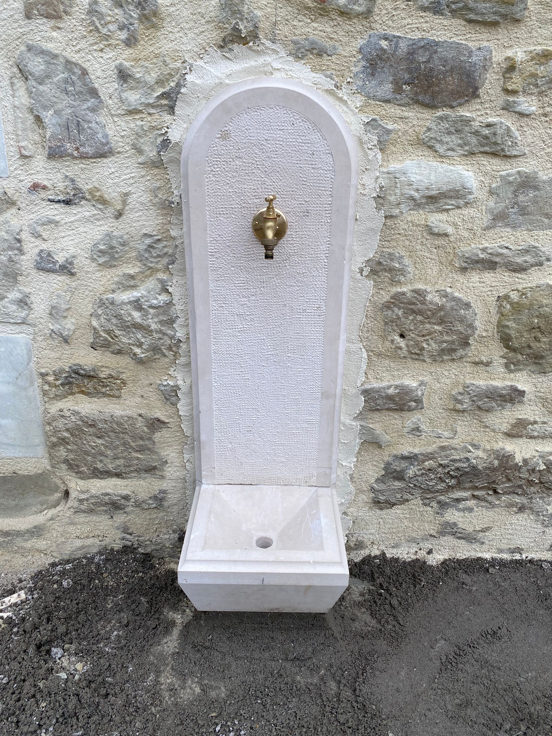 Vers la page taille de pierre