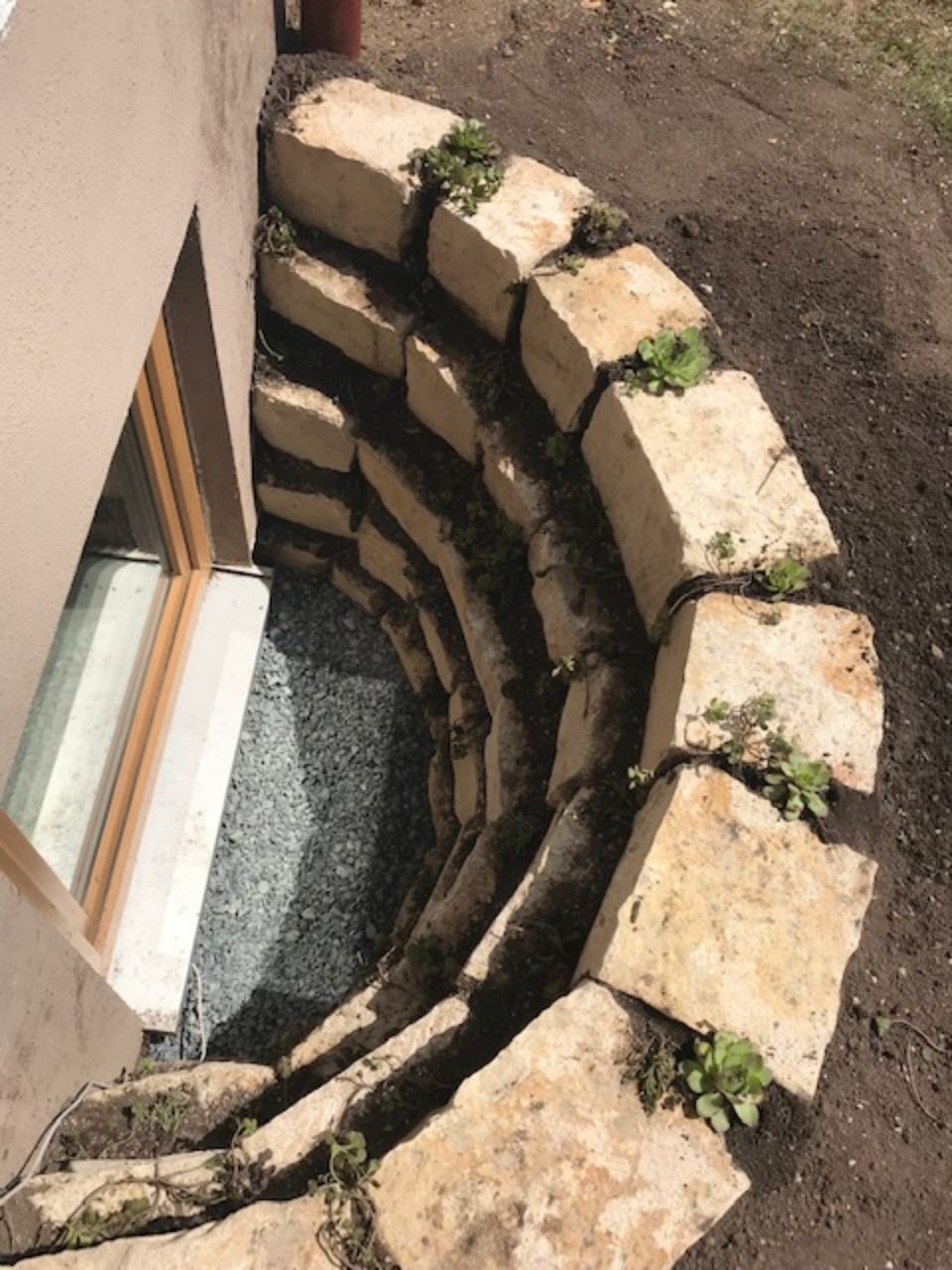 Beet mit Steinen, angelegt von ÖKo Gartenbau