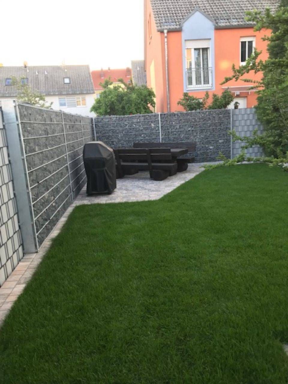 Garten mit Sichtschutz, angelegt von ÖKo Gartenbau