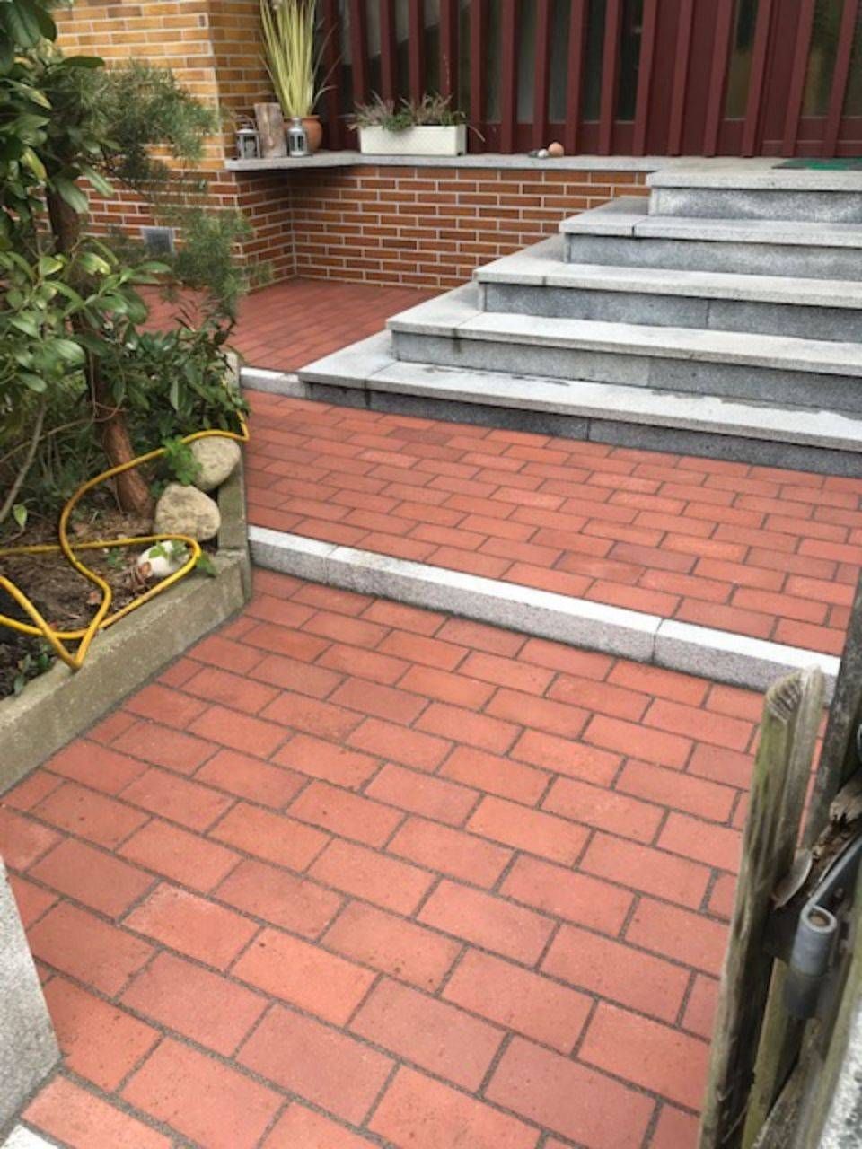 Weg mit Treppe, angelegt von ÖKo Gartenbau