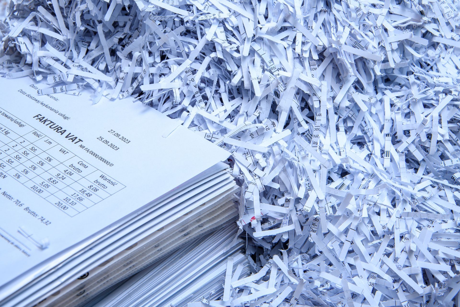 Un couple qui emménage dans une nouvelle maison