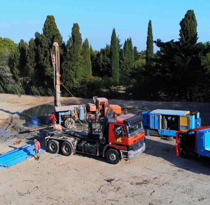 Travaux de forage vertical