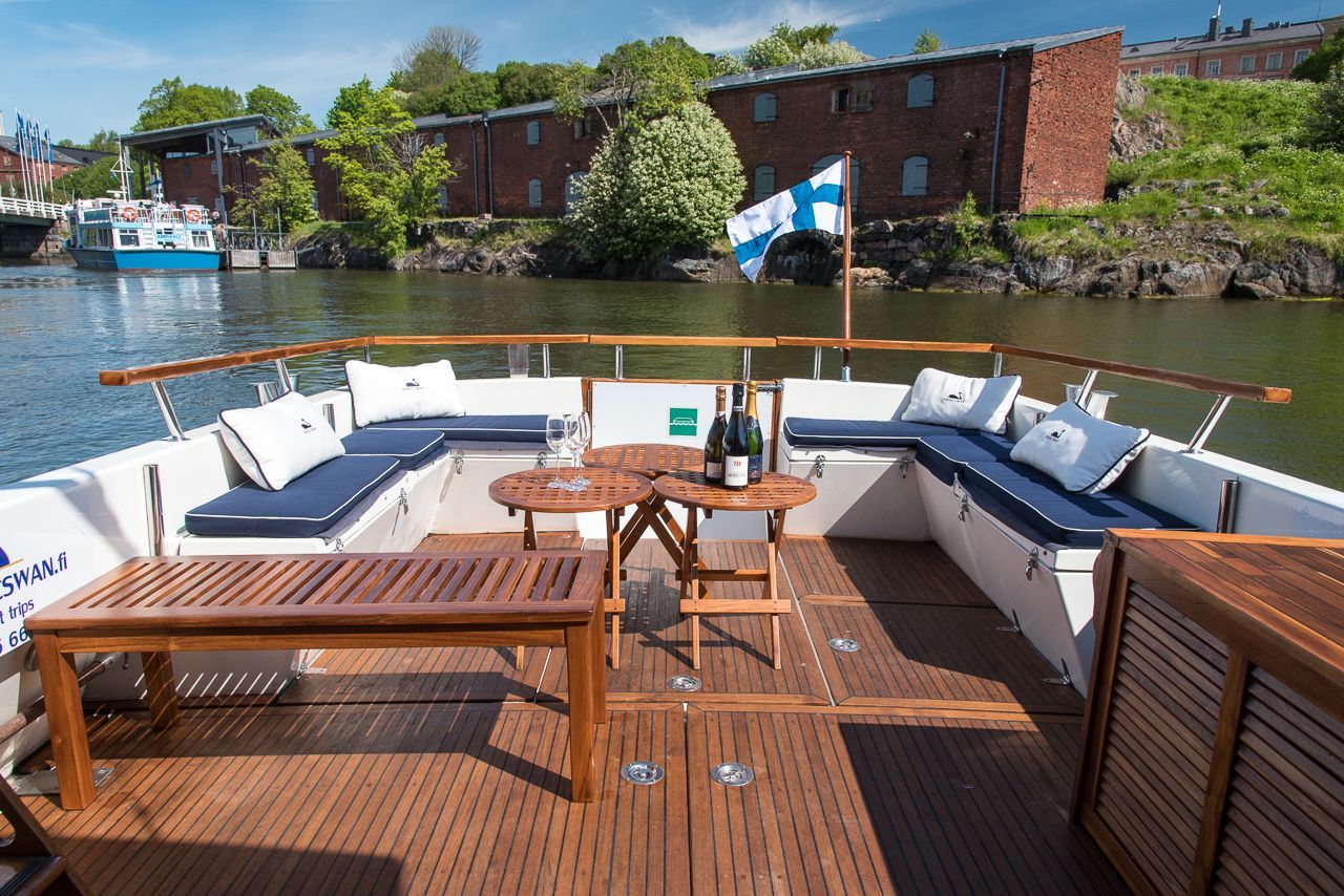 venetaksi Helsinki, taksivene Helsinki, venekuljetus Helsinki, venekyyti Helsinki, venetaksi saaristoon
