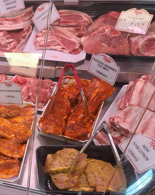 Des travers de porc marinés