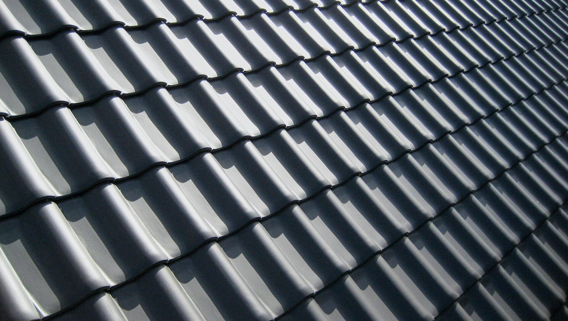 Couverture de toit noir en tuile
