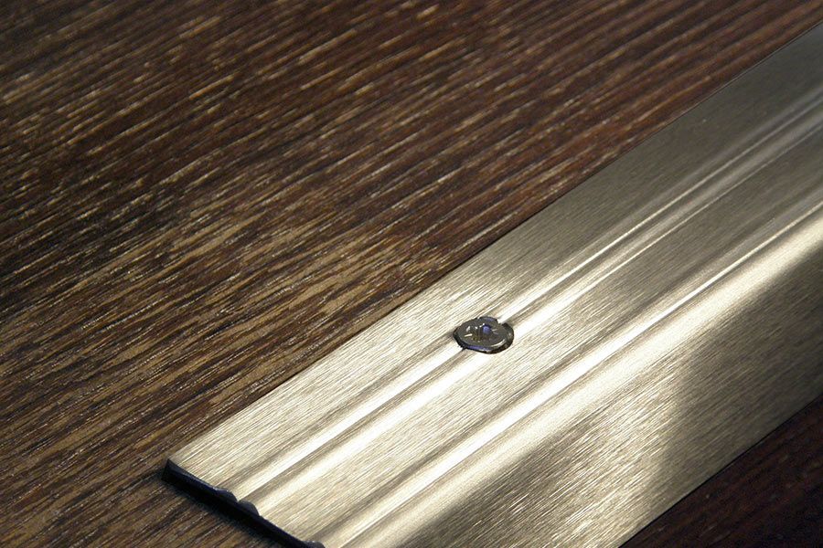 Fußbodentechnik Müller - Treppenkantenprofile