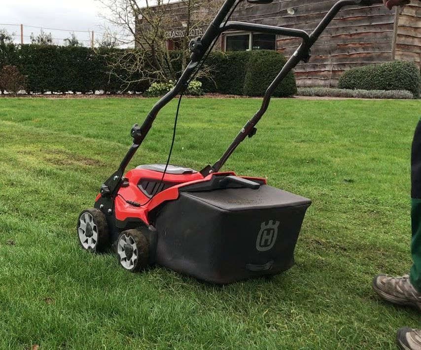 Rasenlüfter Husqvarna
