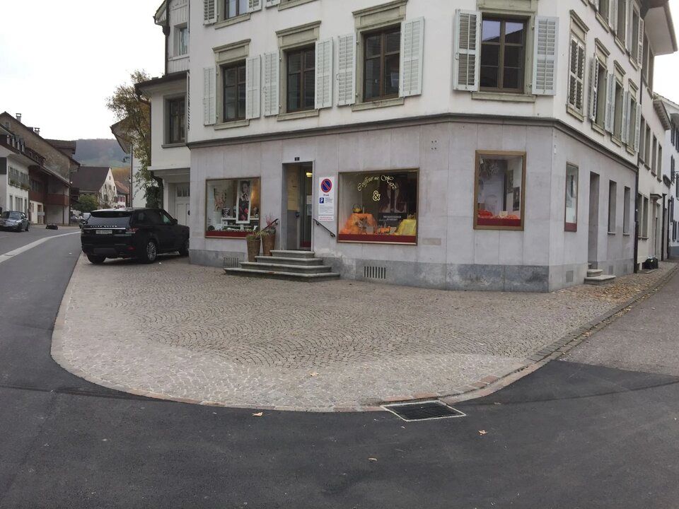 Aussenansicht vom Friseursalon von Coiffeur mit Herz Ayse Yavuz