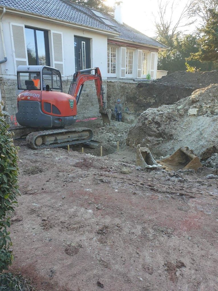 Chantier de terrassement, pelleteuse