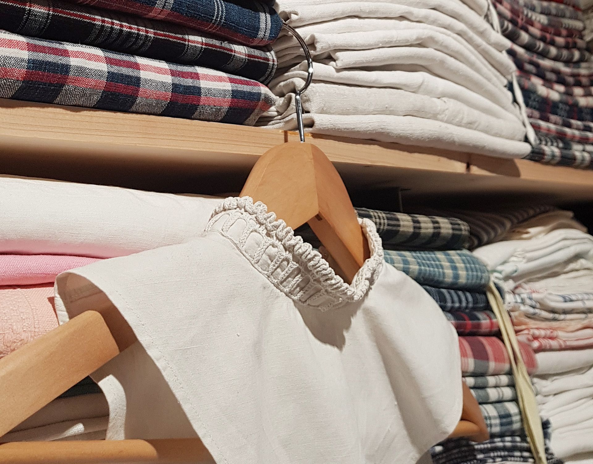 Vers la page Linge ancien