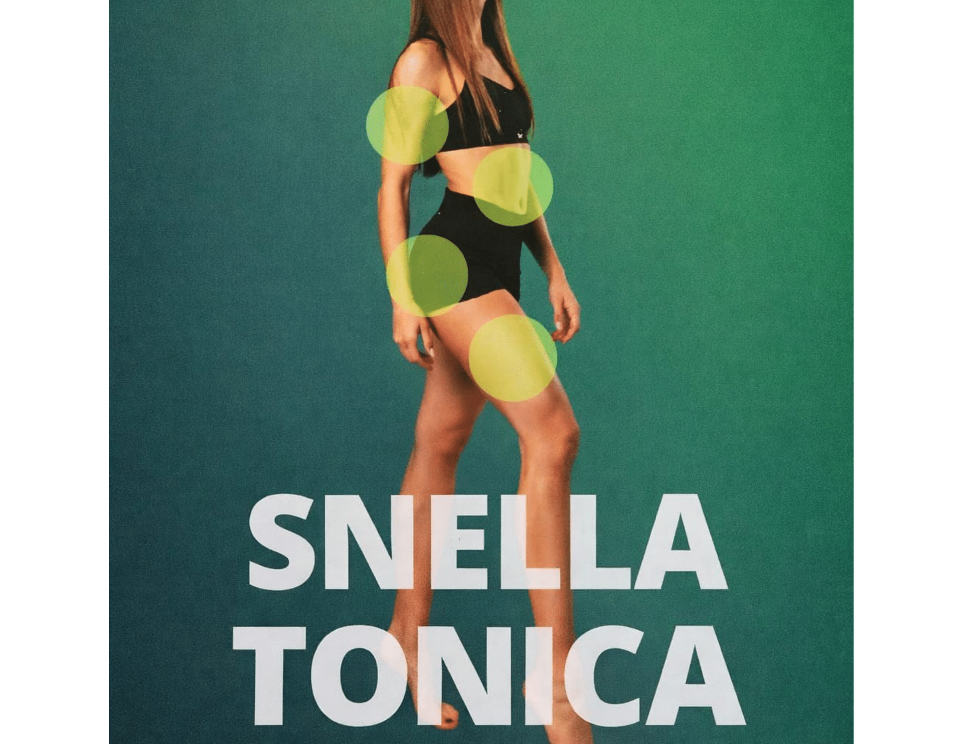 Una persona applica un cerotto sulla guancia di una donna durante un trattamento spa.