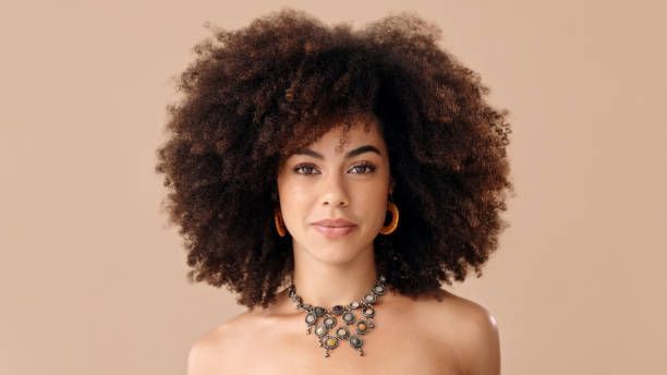 Cheveux frisés femmes, Paris 14